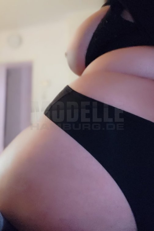 Babe, 38, 164cm, 90kg, 90 D