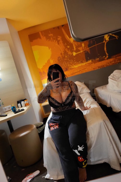 Nathalia AV A&amp;P, 27, 157cm, 65kg, 95 DD