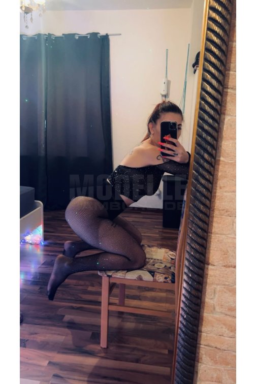 Elena, 27, 160cm, 50kg, 75 B