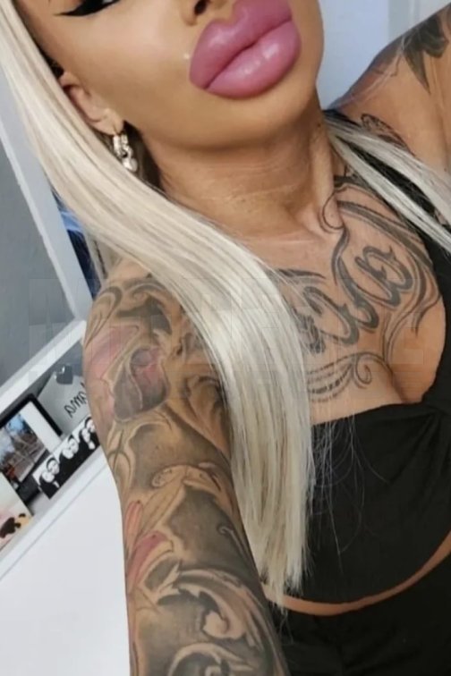 DEUTSCHE Jasmin, 33, 173cm, 55kg, 80 DD
