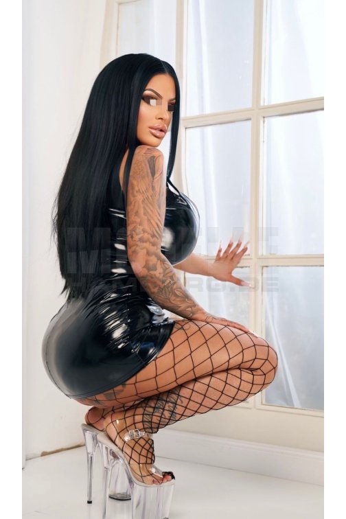Lady Anabell, 28, 167cm, 56kg, 75 DD