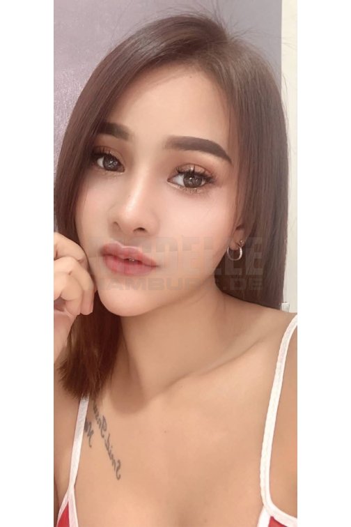 Lucy Top Massage, 35, 166cm, 49kg, 70 C