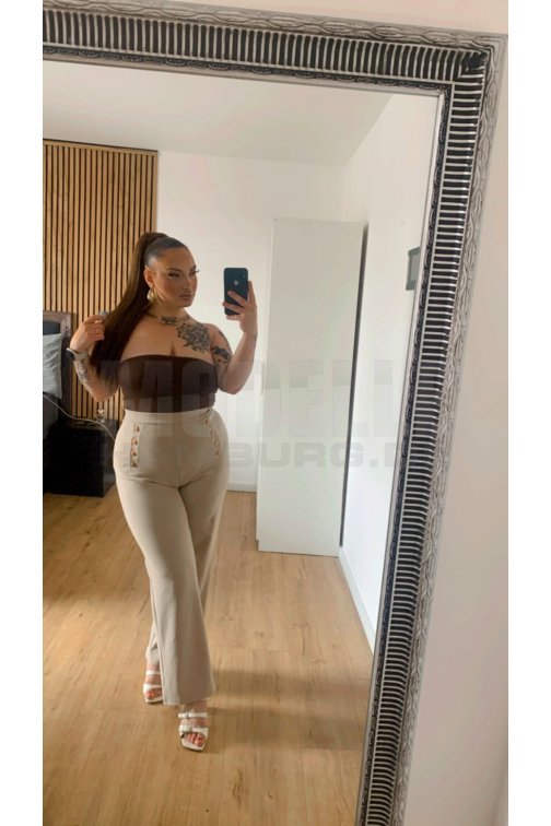 Emily, 24, 165cm, 70kg, 110 E