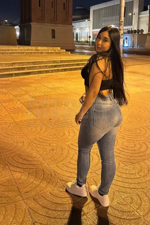 Chloe, 18, 156cm, 53kg, 75 B