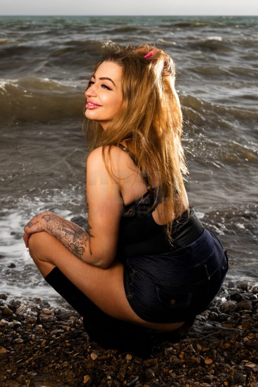 Jojo, 36, 168cm, 75kg, 85 C