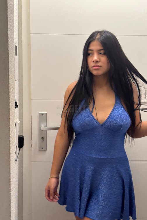 Sabrina, 20, 170cm, 60kg, 75 B