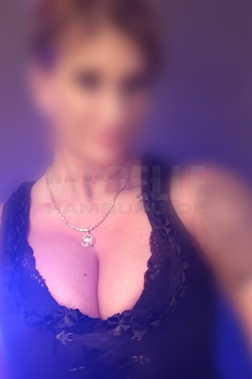 Fiona, 36, 176cm, 78kg, 90 D