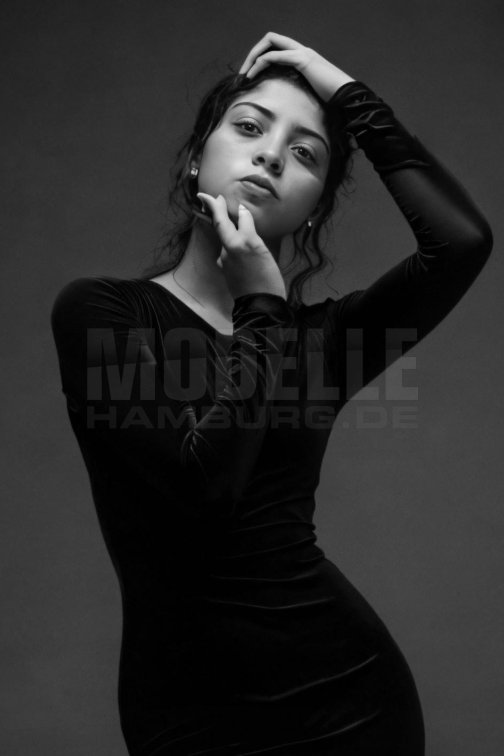 Alina, 20, 150cm, 45kg, 70 B